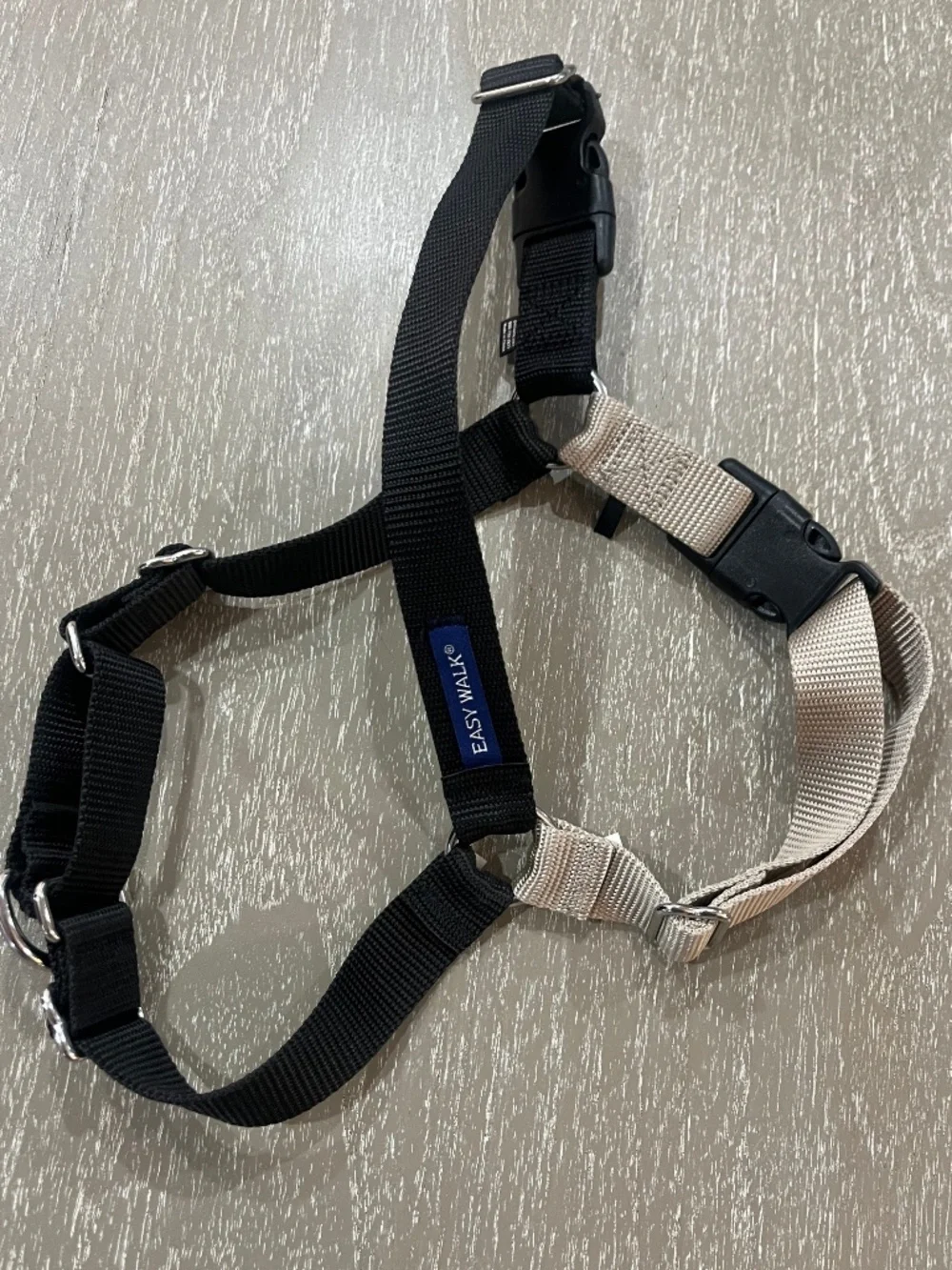 PetSafe® Easy Walk Dog Harness, No Pull Dog Harness Size M/L